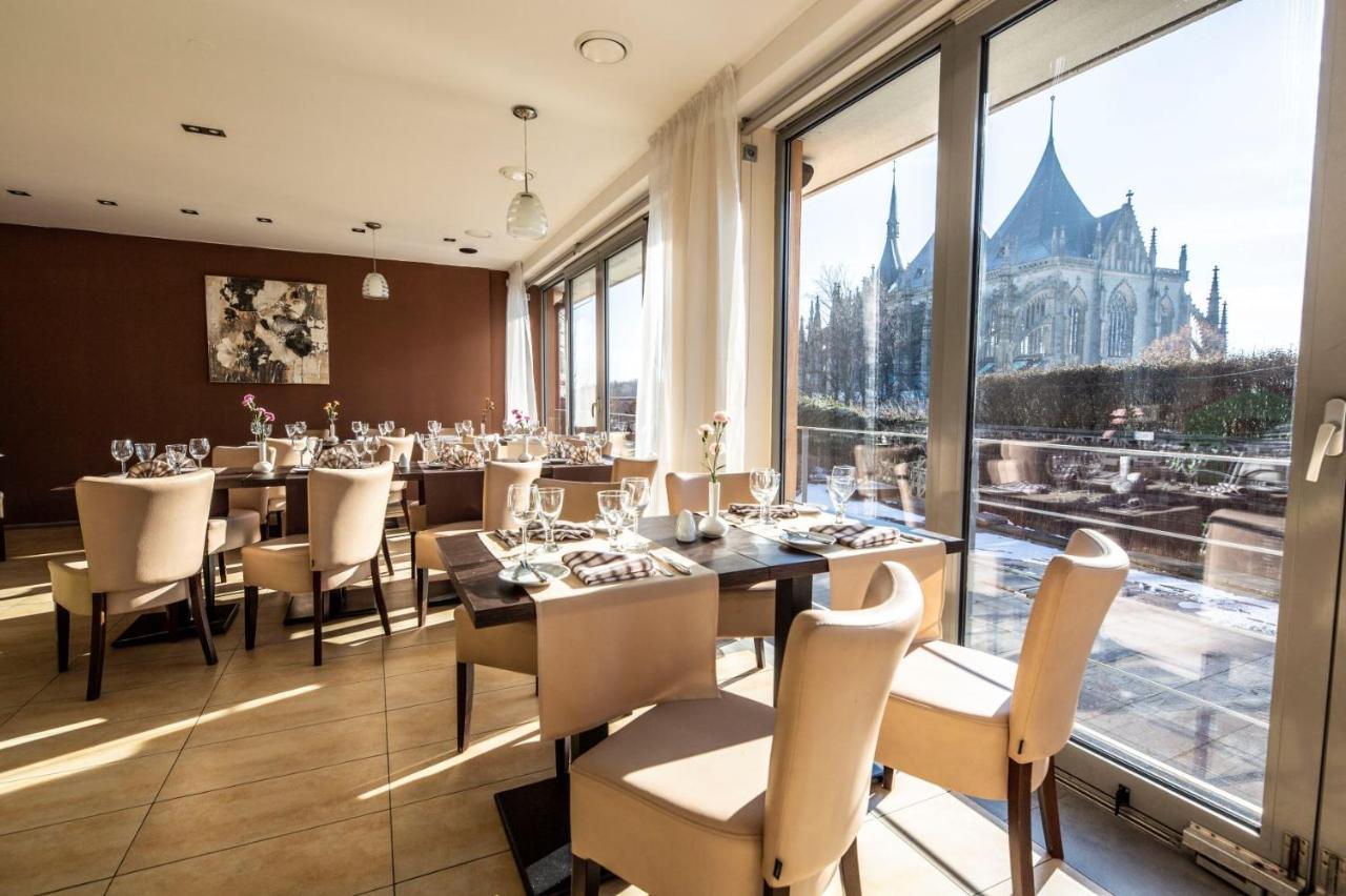 Penzion a Restaurant Barbora Kutná Hora Esterno foto